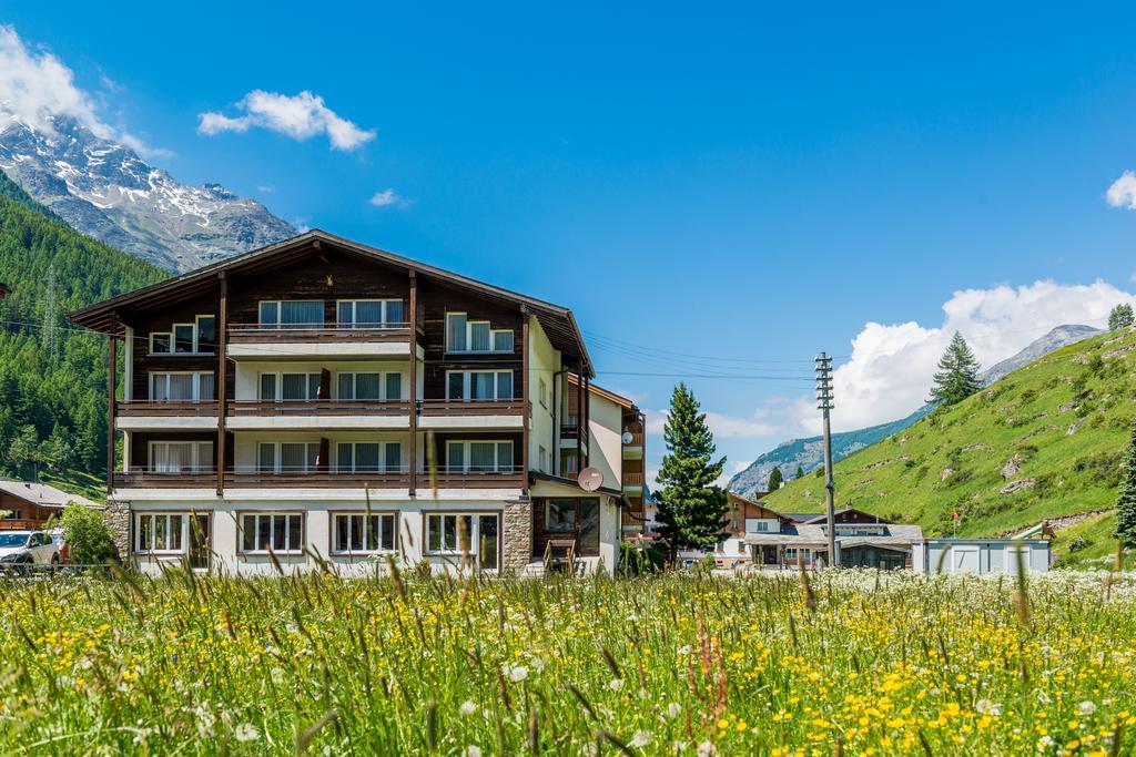 Apartments Atlas Saas-Grund Habitación foto